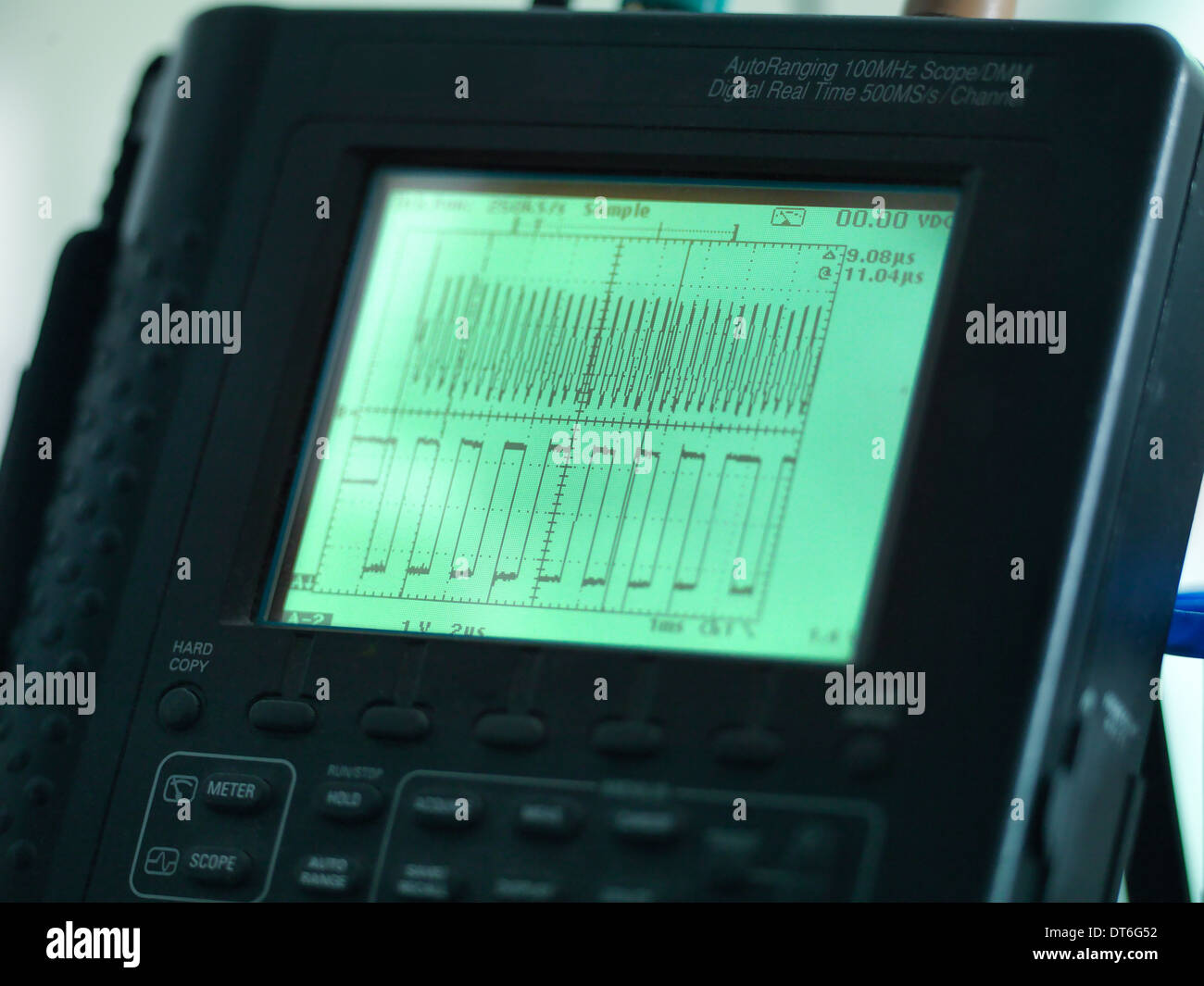 Digital oscilloscope hires stock photography and images Alamy