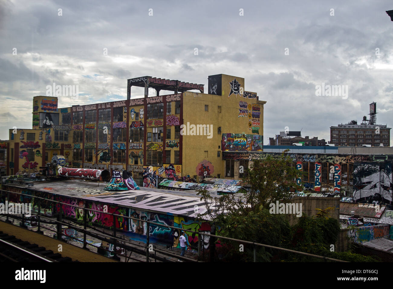 Slums new york hires stock photography and images Alamy