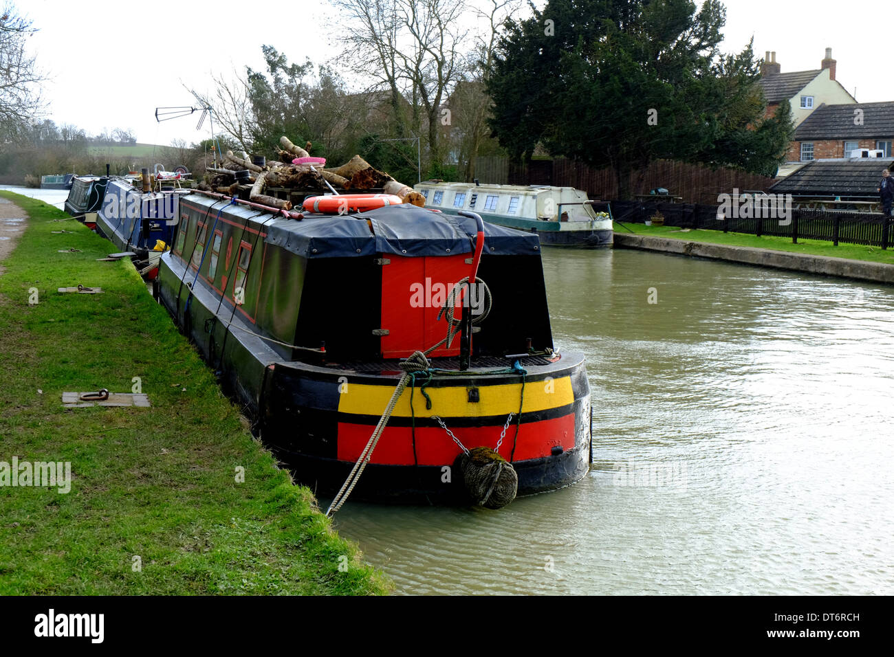 Narrowboats / barges on the canal near Bugbrooke, Northamptonshire