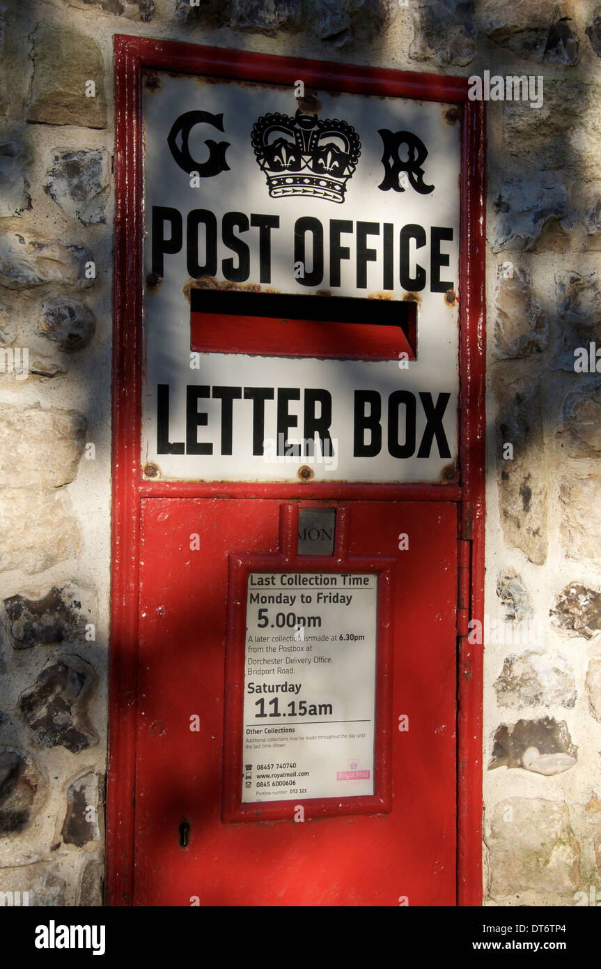 Royal Mail. The Ludlow wallbox. A traditional British wall mounted red
