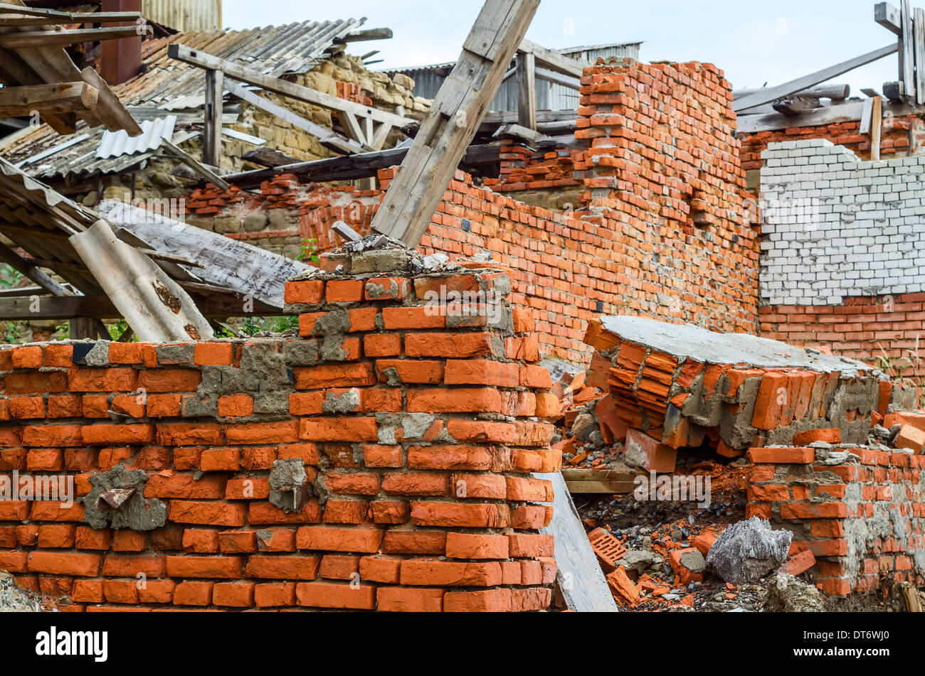 Exploding bricks hi-res stock photography and images - Alamy