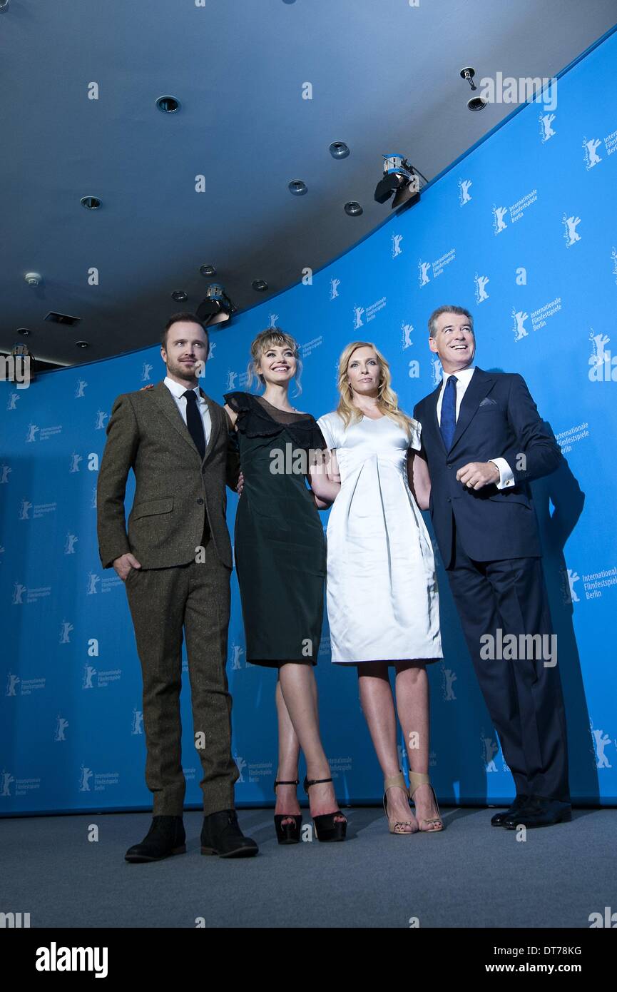 Berlin, Germany. 10th Feb, 2014. (L-R) Actors Aaron Paul, Imogen Poots, Toni Collette and Pierce Brosnan attend the 'A long way down' photocall during 64th Berlinale International Film Festival at Grand Hyatt Hotel on February 10, 2014 in Berlin, Germany. © Goncalo Silva/NurPhoto/ZUMAPRESS.com/Alamy Live News Stock Photo