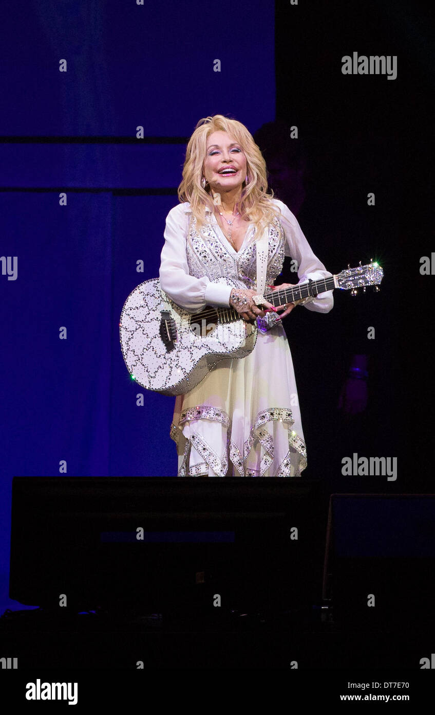 Dolly Parton performing in Melbourne, February 11, 2014. Stock Photo