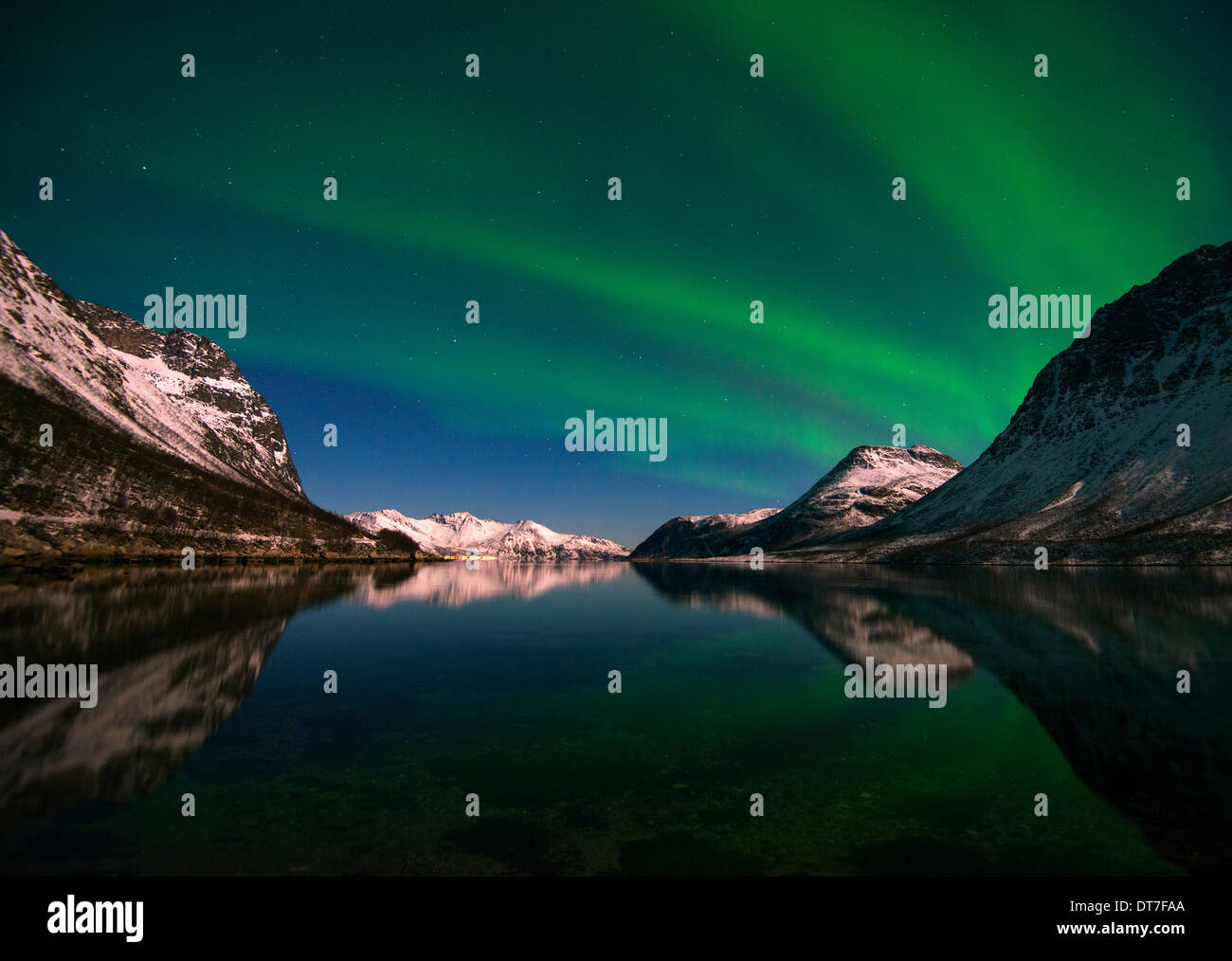 Aurora in the mountains hi-res stock photography and images - Alamy