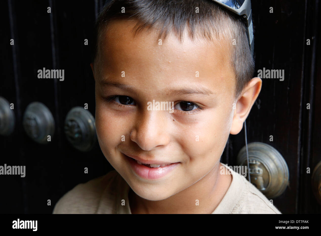 Smiling boy hi-res stock photography and images - Alamy