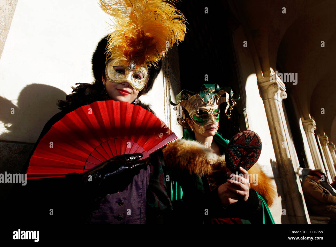 Venice carnival sun costume hi-res stock photography and images - Alamy