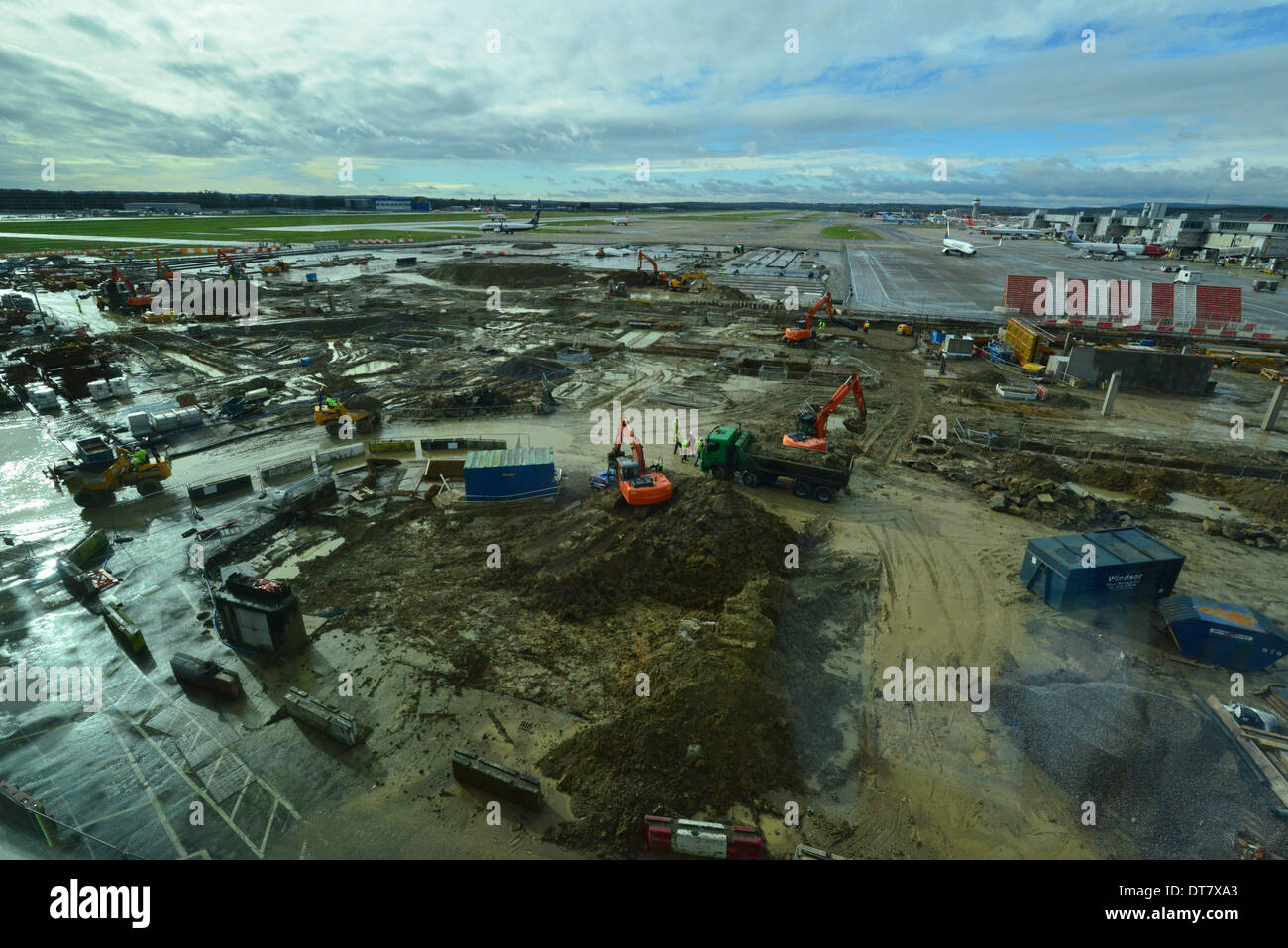 The building of the new Pier 1 at London, Gatwick Stock Photo Alamy