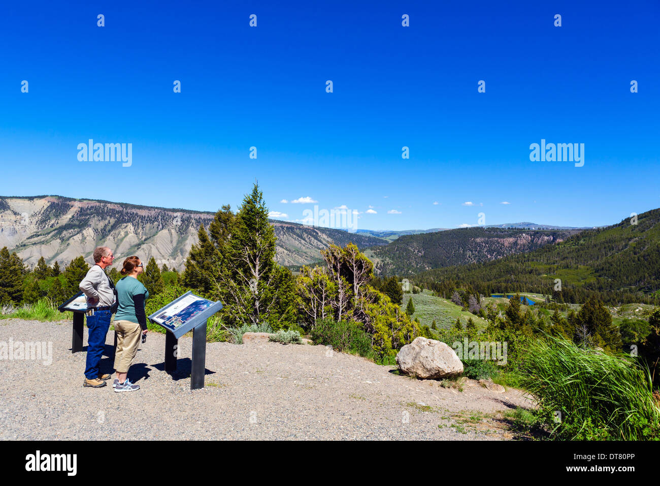 Tourists at the Bunsen Peak overlook on the Grand Loop Road, Yellowstone National Park, Wyoming, USA Stock Photo