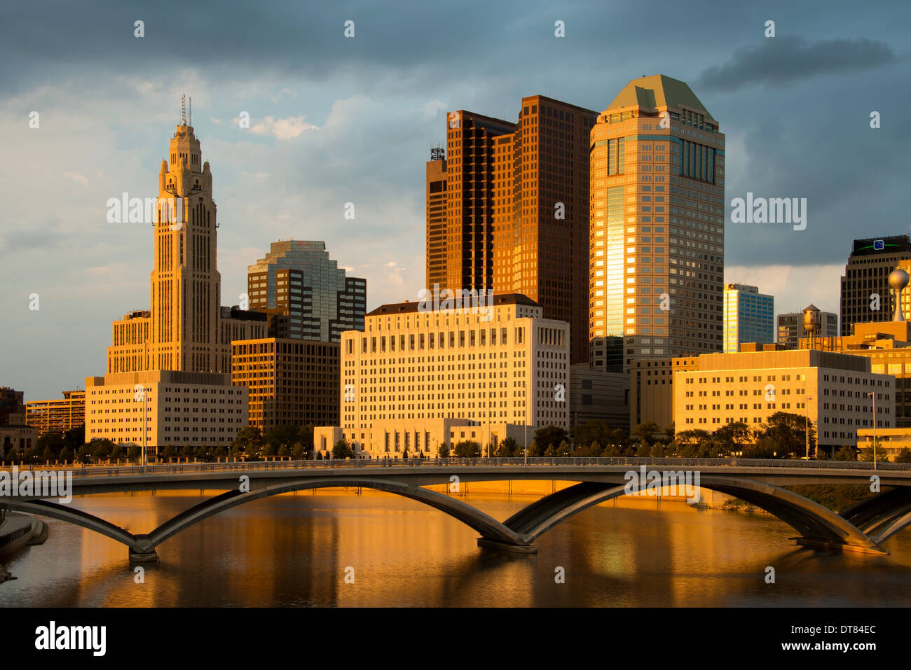 Columbus Ohio Skyline with Rich Street Bridge at Sunset Stock Photo - Alamy