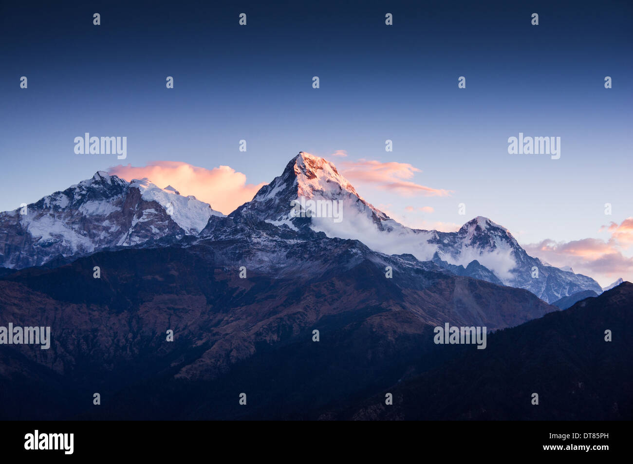Himalayan mountains hi-res stock photography and images - Alamy