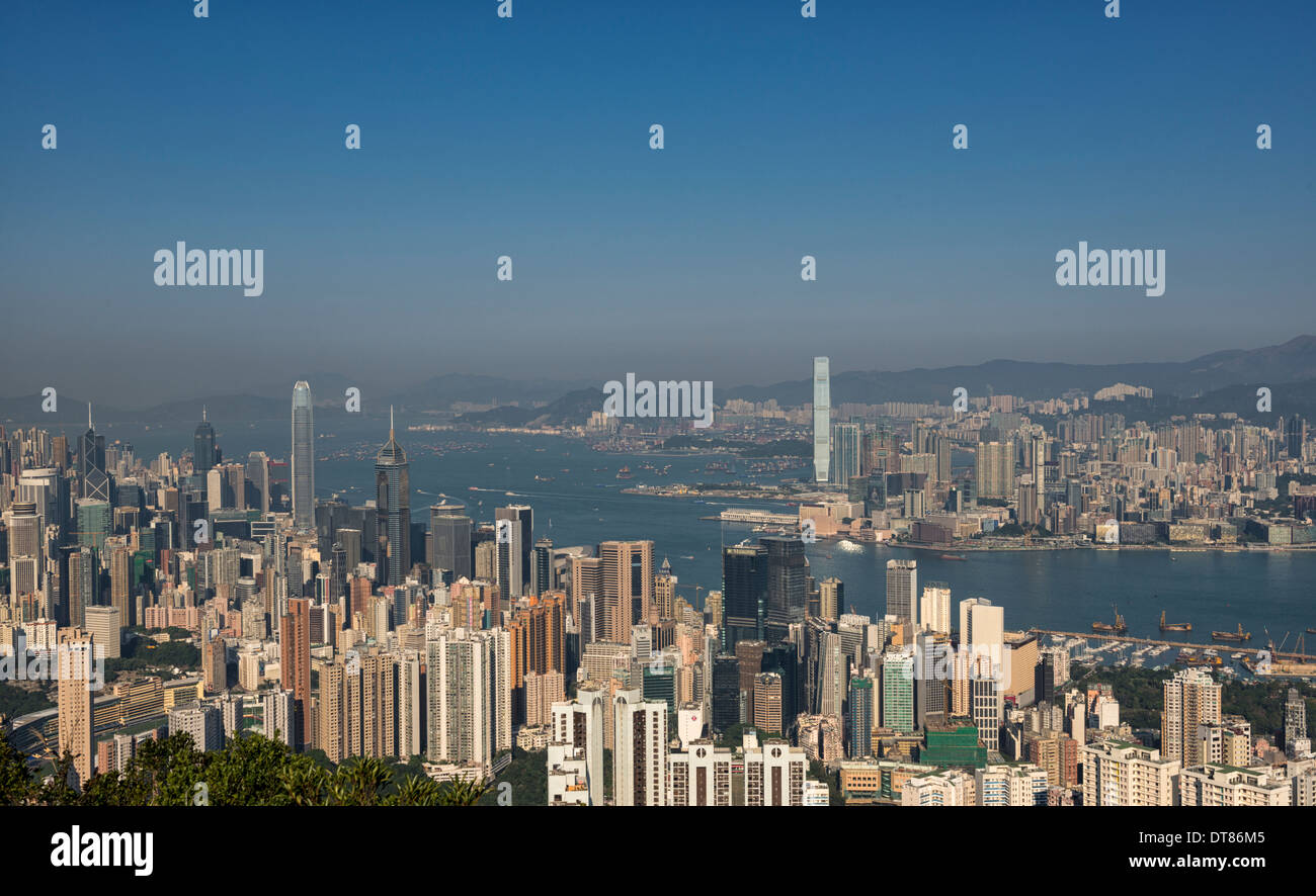 Hong kong victoria harbor aerial hi-res stock photography and images ...
