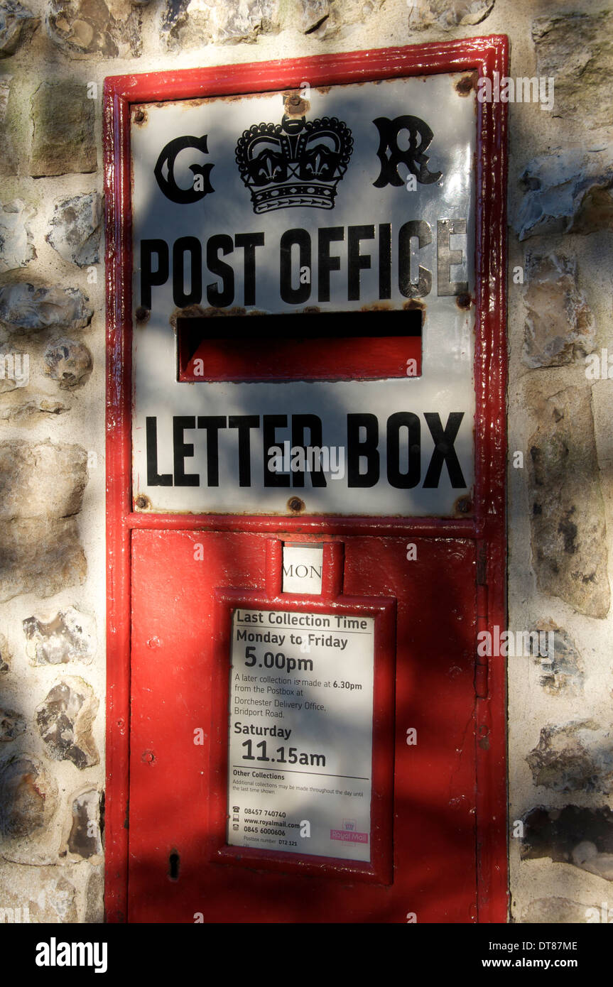 Royal Mail. The Ludlow wallbox. A traditional British wall mounted red