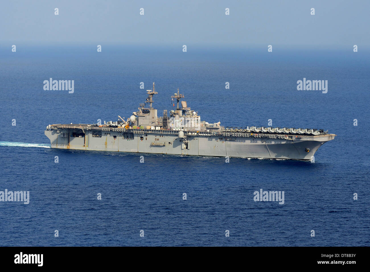 Gulf of Oman, May 2, 2013 - The amphibious assault ship USS Kearsarge (LHD-3) conducts operations at sea. Stock Photo