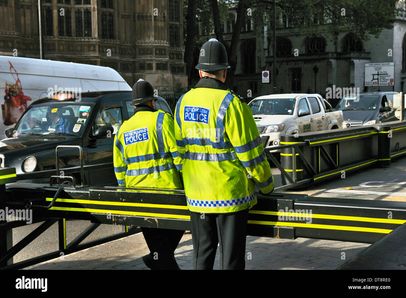 Metropolitan policemen, Westminster, London, England, UK Stock Photo