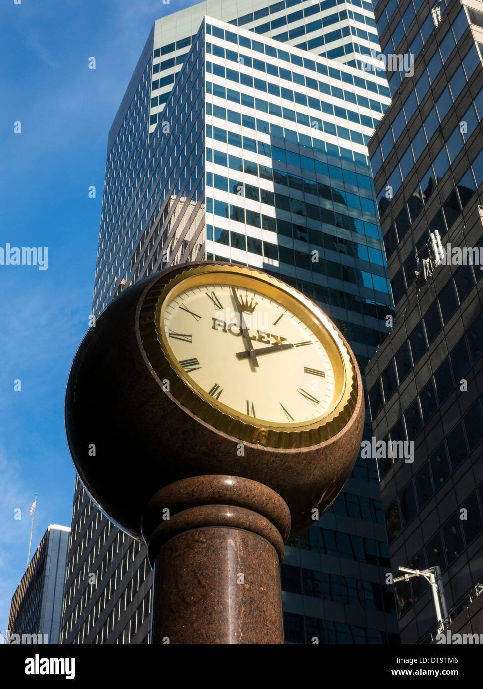 Rolex Sidewalk Clock and Midtown Skyline, NYC, USA Stock Photo Alamy