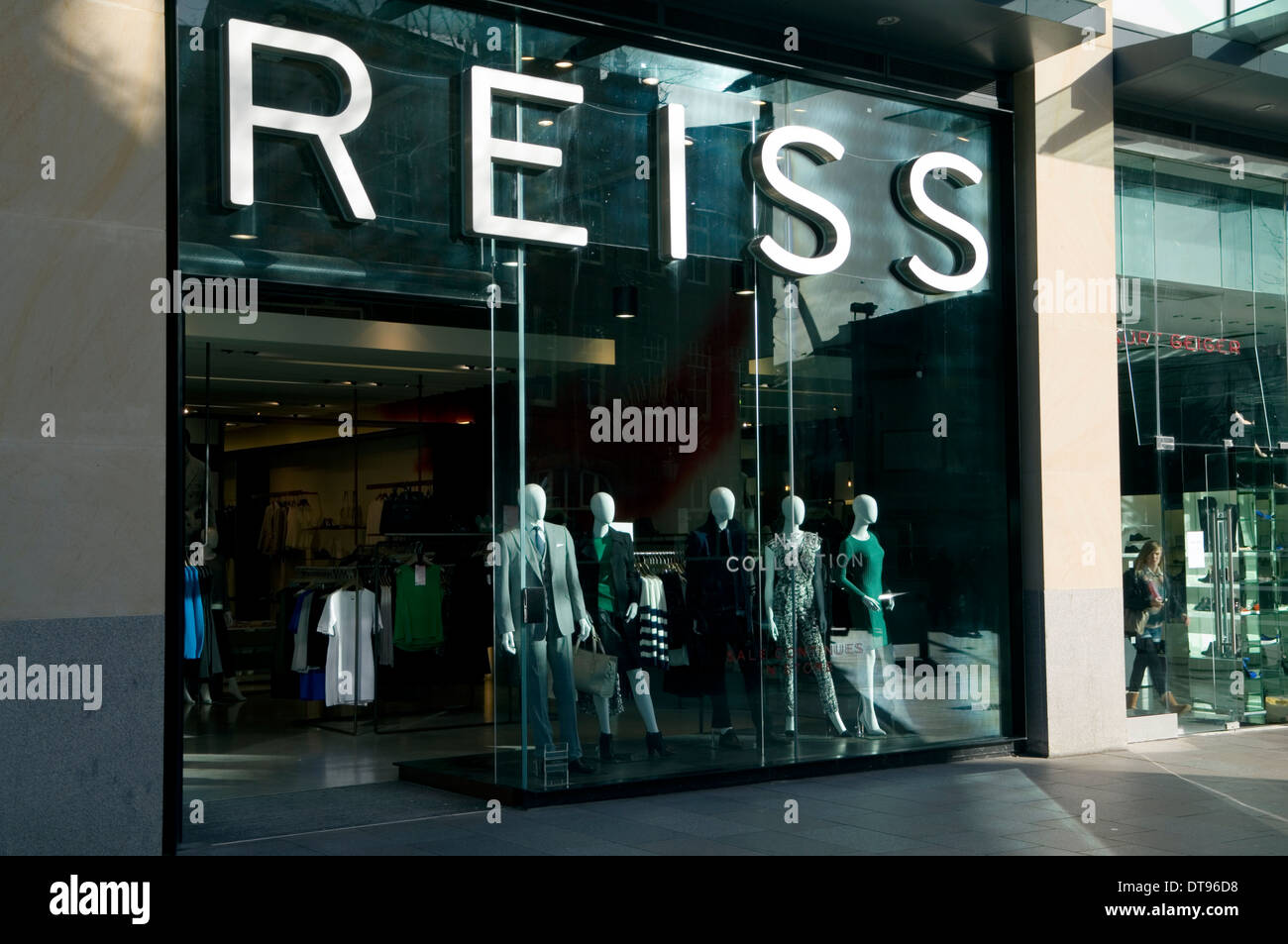Reiss Outlet High Resolution Stock ...