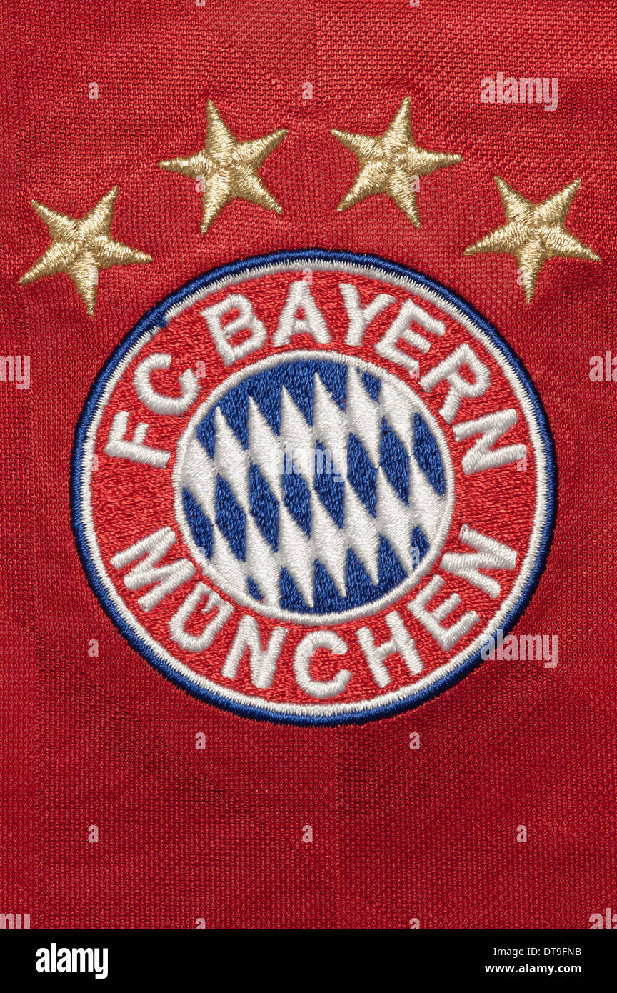 Bayern munich badge hi-res stock photography and images - Alamy