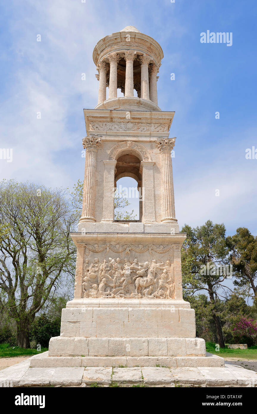 Roman Mausoleum of the Julii, Saint Remy-de-Provence, Bouches-du-Rhone, Provence-Alpes-Cote d&#39;Azur, Southern France, Glanum Stock Photo