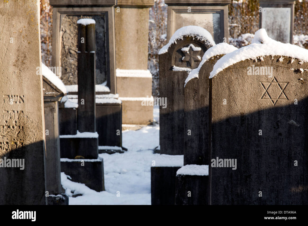 Kornelimünster, Jüdischer Friedhof bei der Bergkirche St. Stephan im Winter Stock Photo