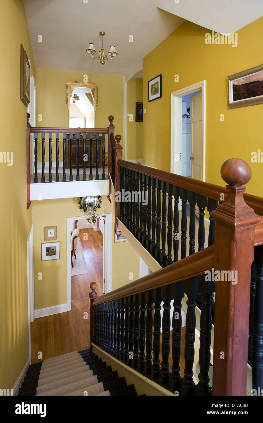 Traditional Wooden Staircase And Landing Handrail Baluster