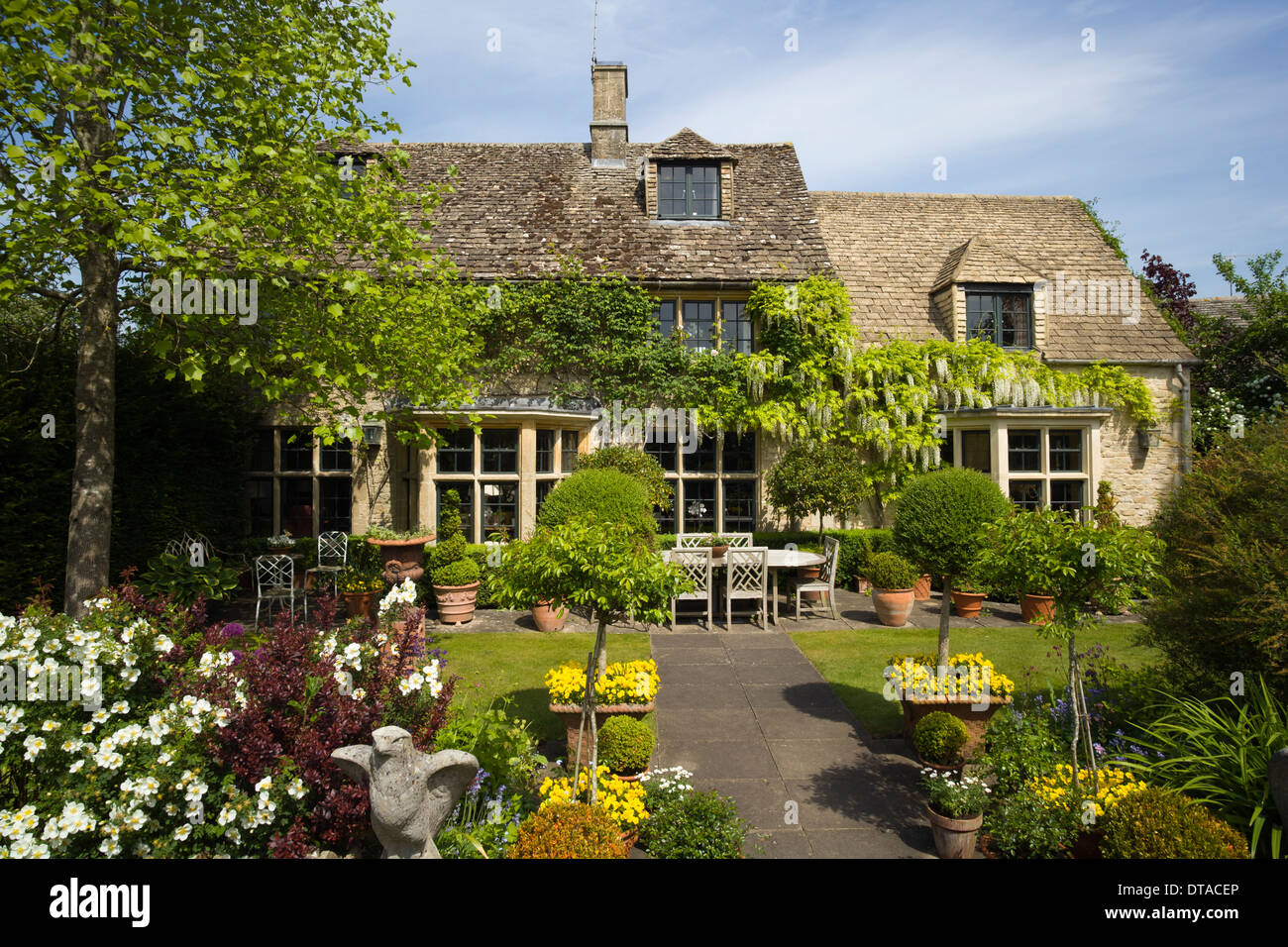 An idyllic Cotswold cottage and garden, Gloucestershire, England, UK