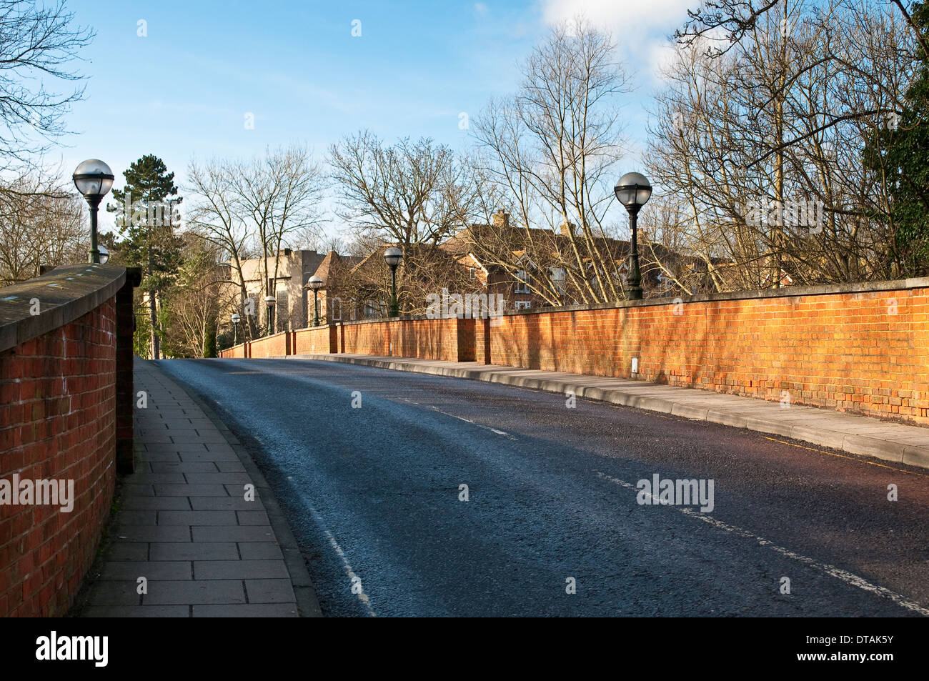 Leatherhead bridge road empty surrey hires stock photography and