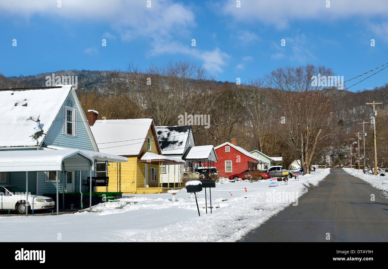 A row of older houses. Small town America feeling. Rockwood, Tennessee, USA on a snowy winter day. Photo by Darrell Young. Stock Photo