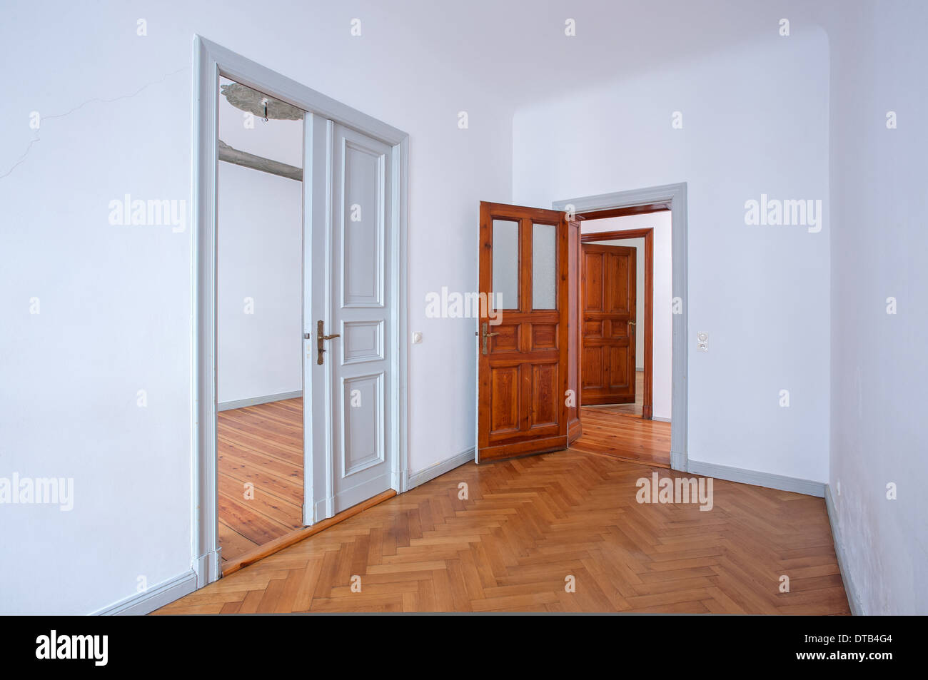 Berlin, Germany, vacant Gruenderzeit apartment with double doors Stock Photo