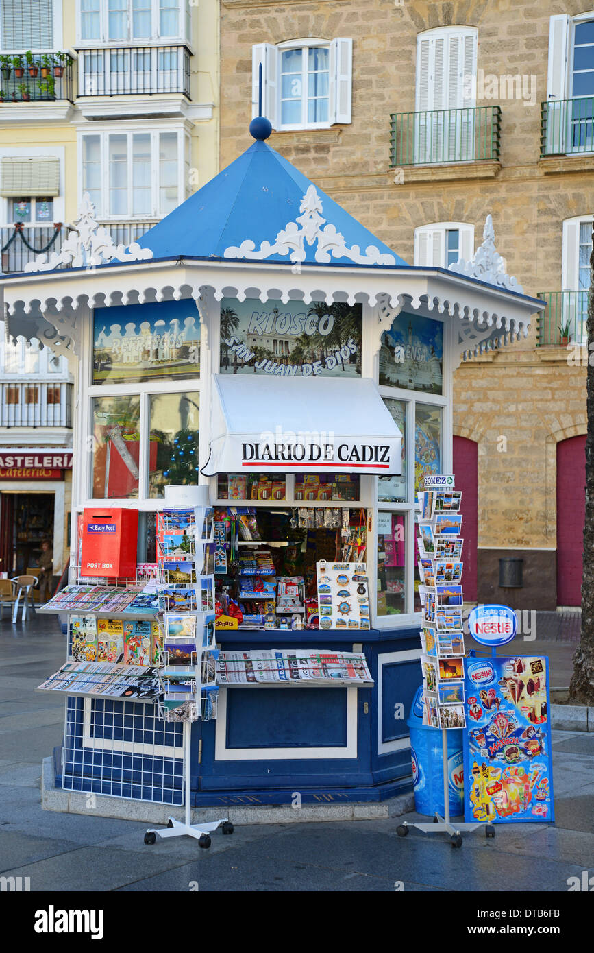 Newspaper kiosk, Plaza de San Juan de Dios, Cádiz, Cádiz Province, Andalusia, Spain Stock Photo