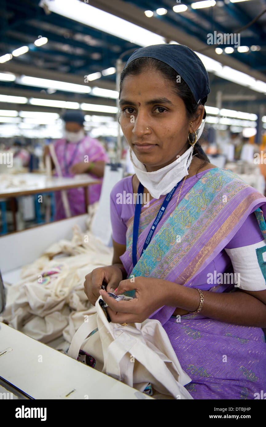 INDIA Miraj , textile factory Esteam produce fair trade cotton bags for