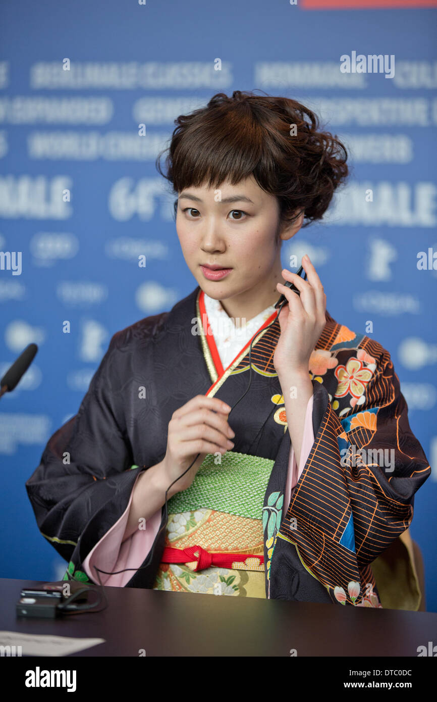 Haru kuroki hires stock photography and images Alamy