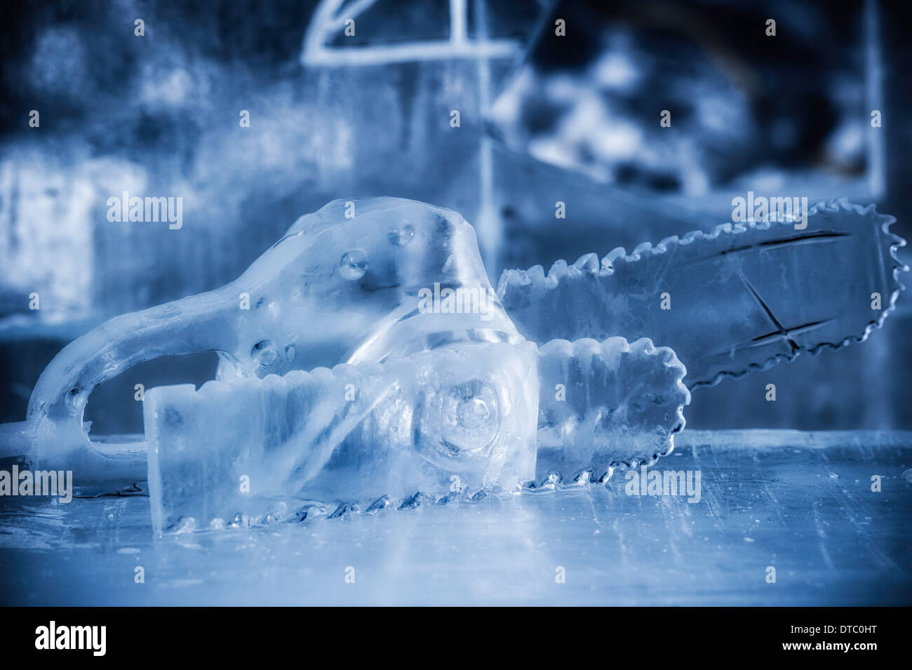 Chainsaw art hires stock photography and images Alamy