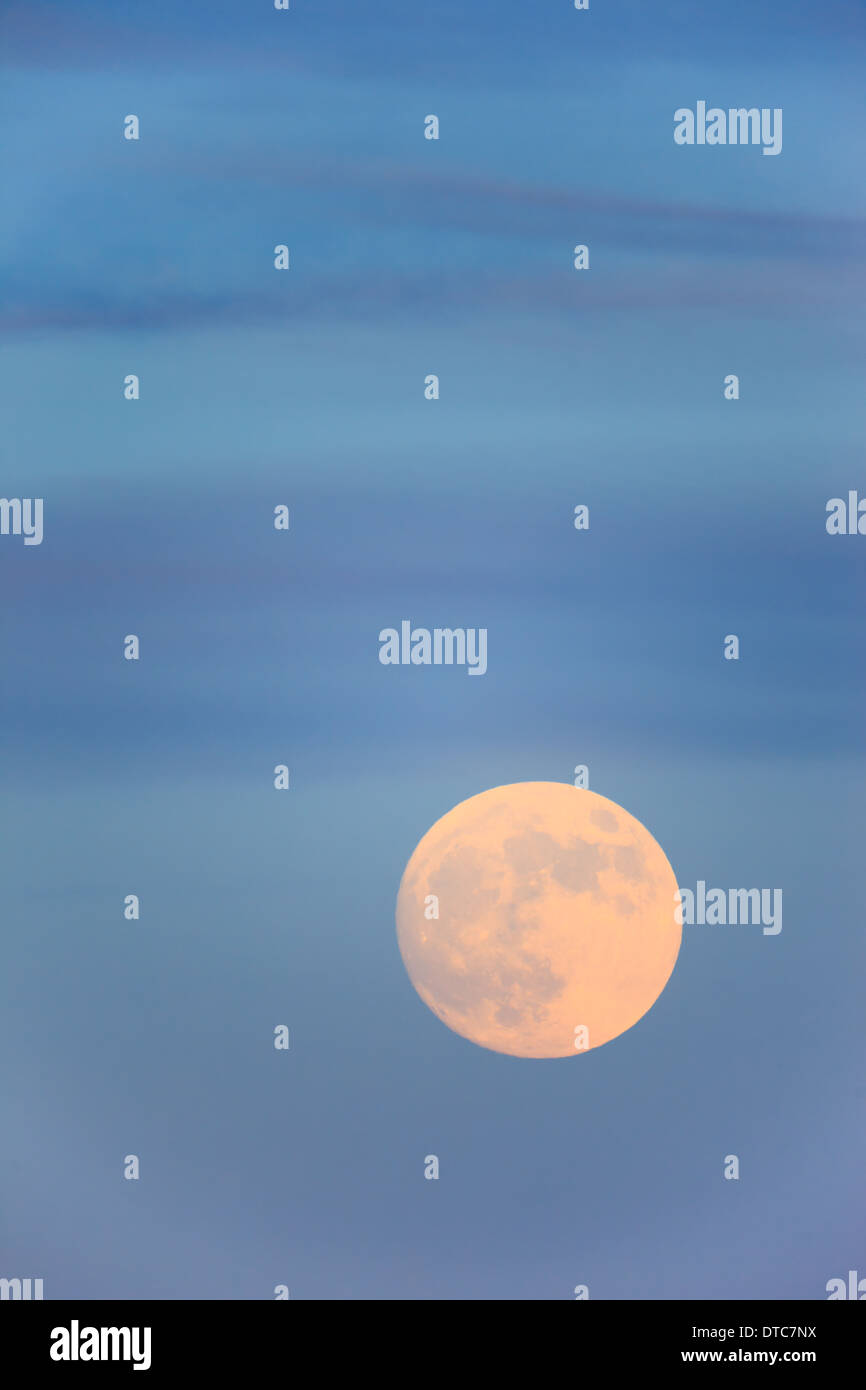 Round the moon hi-res stock photography and images - Alamy
