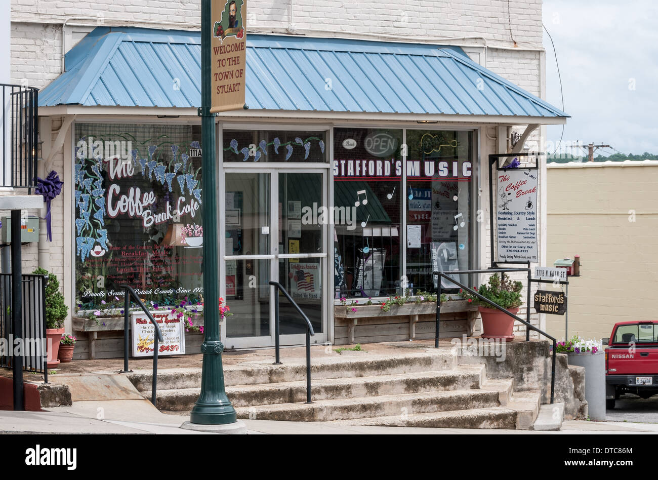 The Coffee Break Cafe & Stafford's Music Shop, 111 Main Street, Stuart, Virginia Stock Photo