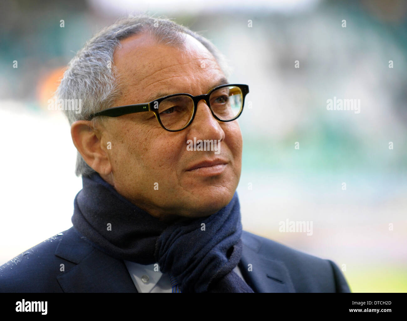 Wolfsburg's head coach Felix Magath stands before the German Bundesliga match between VfL Wolfsburg and Borussia Dortmund at the Volkswagen Arena in Wolfsburg, Germany, 07 April 2012. Photo: Dominique Leppin (ATTENTION: EMBARGO CONDITIONS! The DFL permits the further utilisation of the pictures in IPTV, mobile services and other new technologies only no earlier than two hours after the end of the match. The publication and further utilisation in the internet during the match is restricted to 15 pictures per match only.) Stock Photo