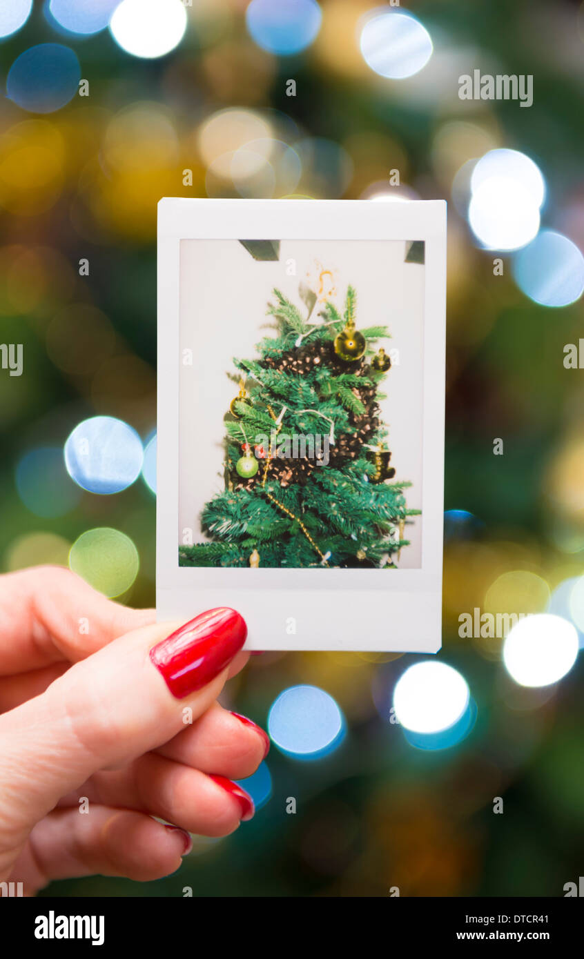 Vintage christmas tree woman hi-res stock photography and images - Alamy