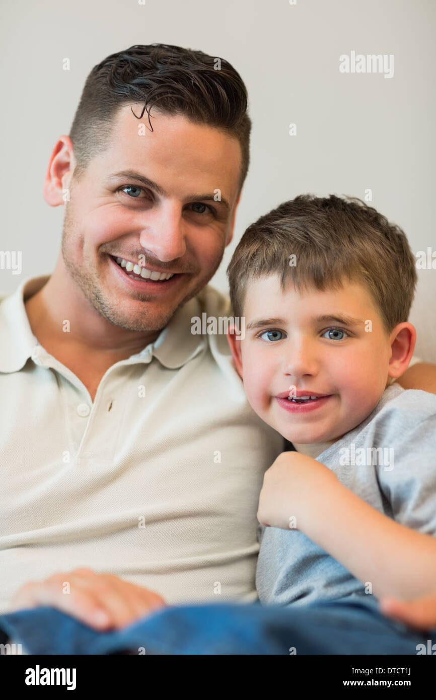 Father son smiling together hi-res stock photography and images - Alamy