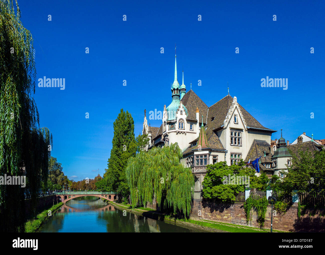 Lycée des Pontonniers, international high school, Ill river, Strasbourg