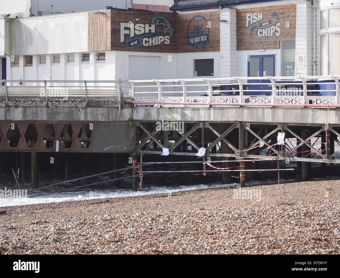 Portsmouth, Hampshire, England 15th February 2014.  South Parade Pier has been damaged by strong winds and large waves. The pier has been closed to the public for over a year due to structural safety issues Credit:  simon evans/Alamy Live News Stock Photo