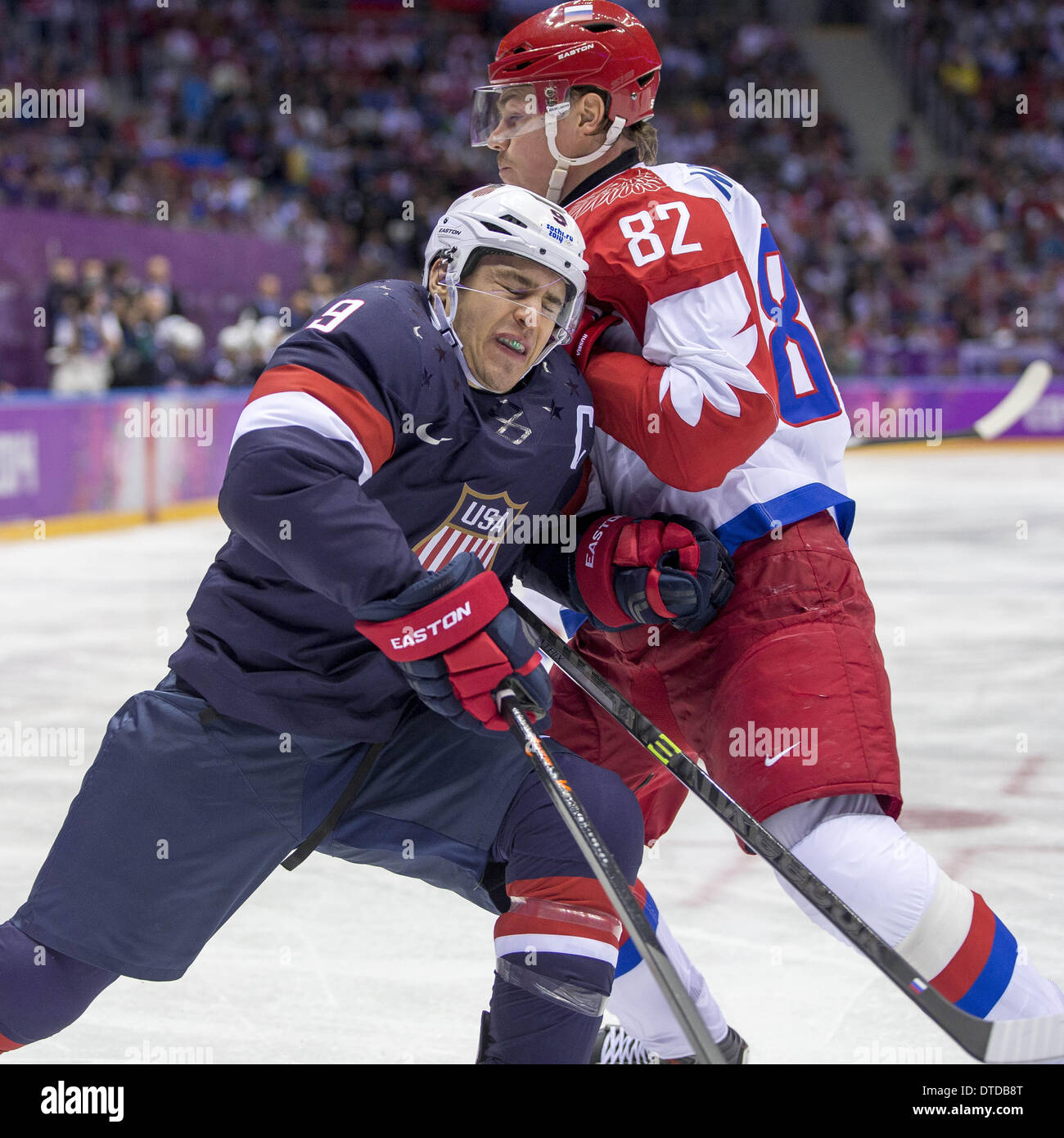 Zach parise hi-res stock photography and images - Page 2 - Alamy