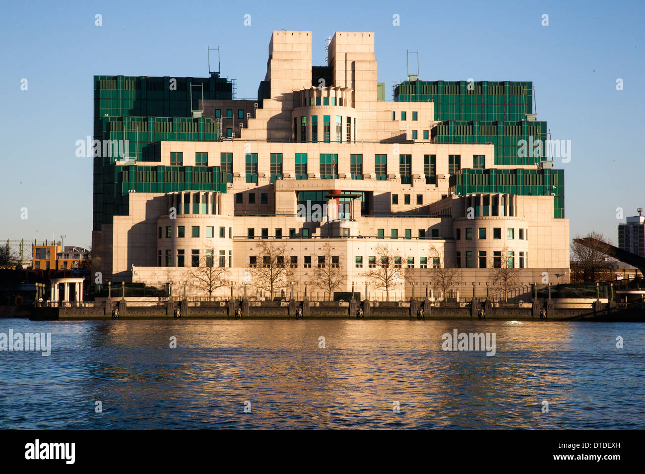 The offices of the British secret service organisation MI6, also known as SIS next to the Thames at Vauxhall Cross, London, UK Stock Photo