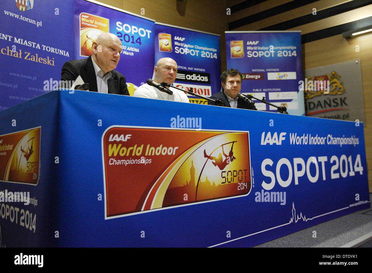 Sopot, Poland 16th, February 2014 Press conference before the IAAF World Indoor Champioships Sopot 2014. Mayor of Sopot Jacek Karnowski (R), Mayor of Torun Michal Zaleski (L) and Olympic champion Szymon Ziolkowski (C) take part in the conference. Stock Photo