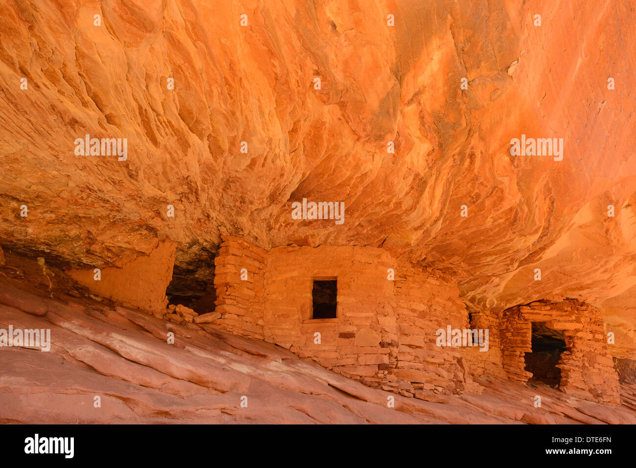 Ancient Indian Granary, known as "House on Fire", Mule Canyon, Cedar Mesa, Utah, USA Stock Photo