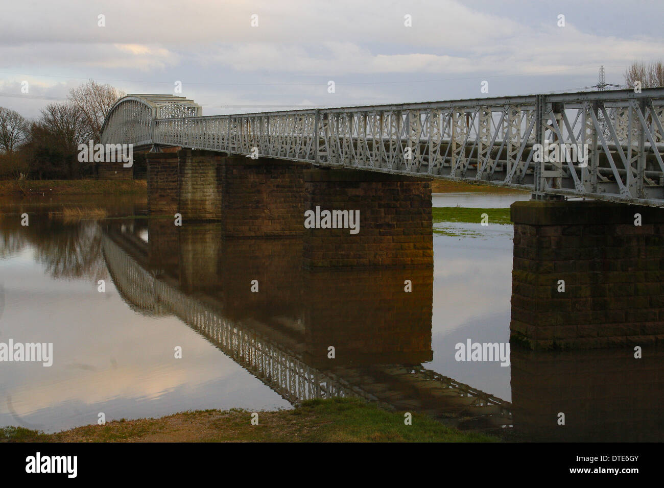 bridge carrying pipes over river trent, Nottinghamshire, England, UK ...