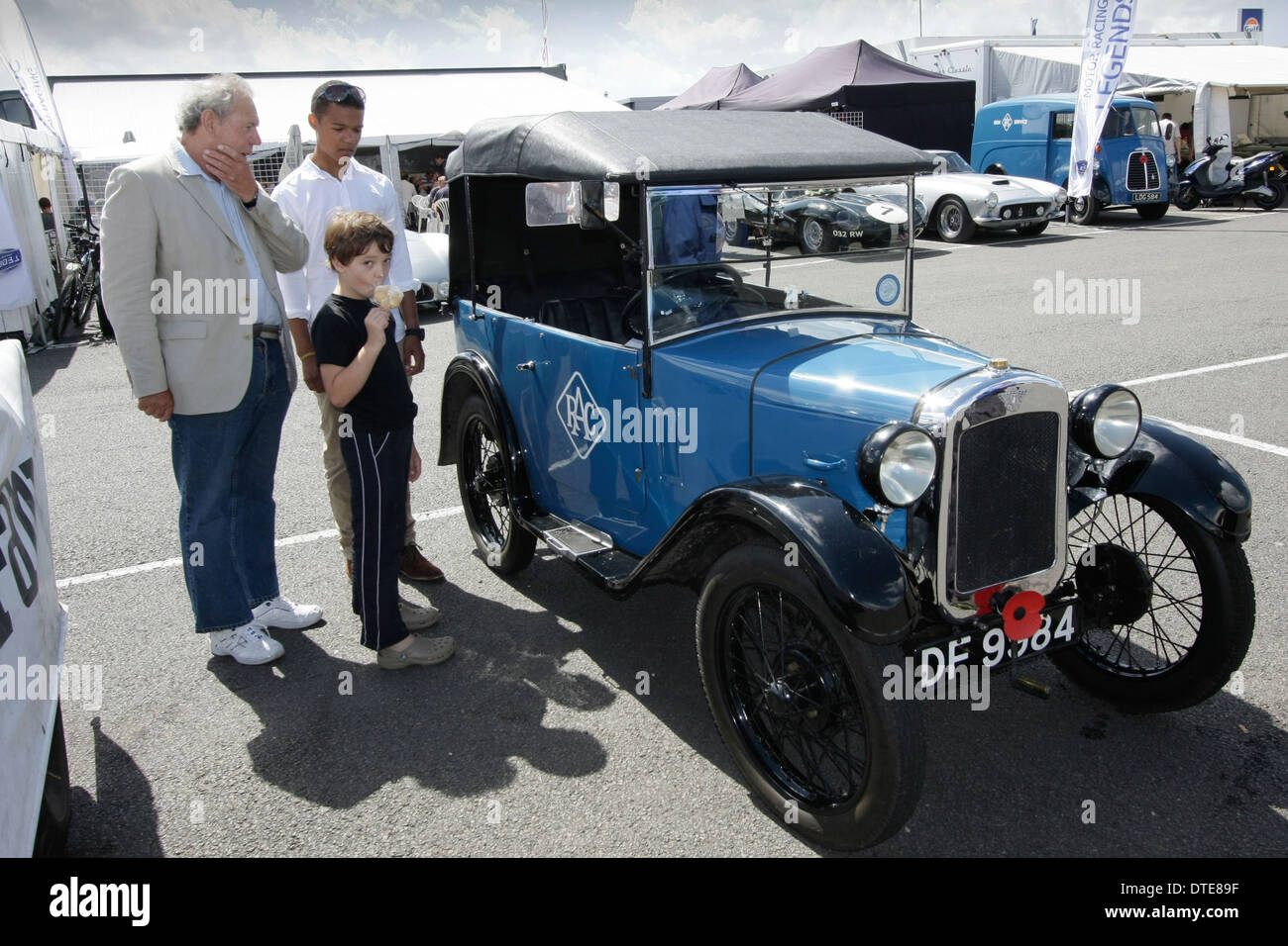 Old Rac Blue Car rac hi-res stock photography and images - Alamy