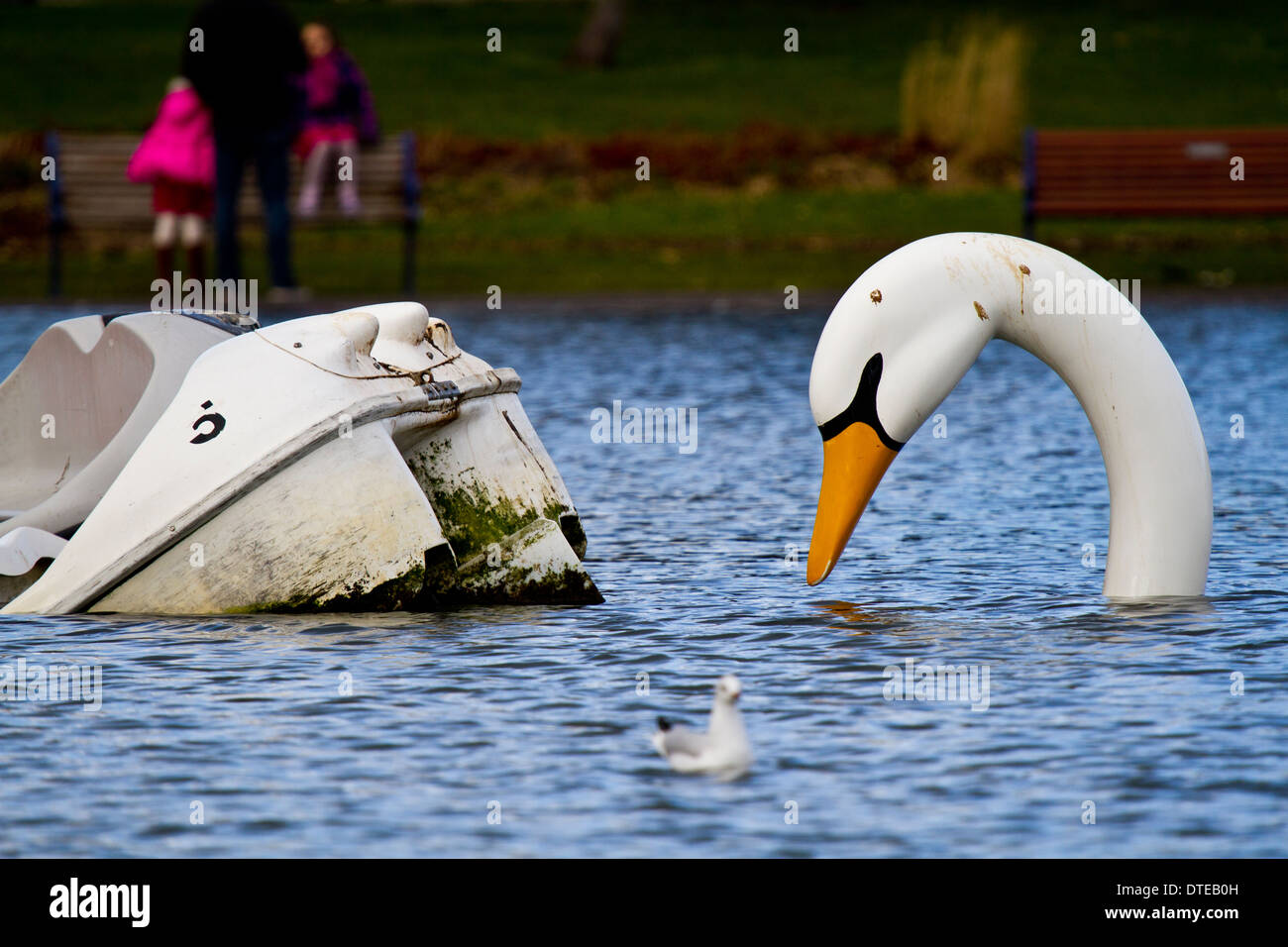 Canoe Lake Southsea Stock Photo Alamy