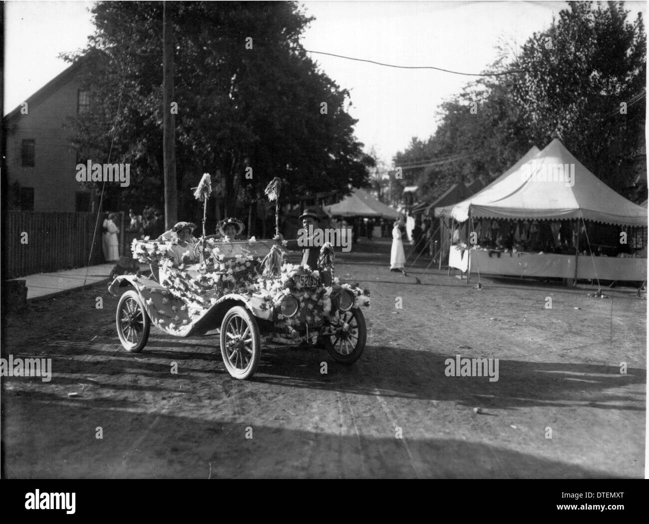 Decorated car at College Corner Street Fair 1914 Stock Photo Alamy