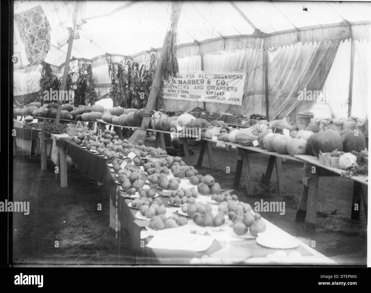 Produce exhibit at Oxford Street Fair 1912 Stock Photo Alamy