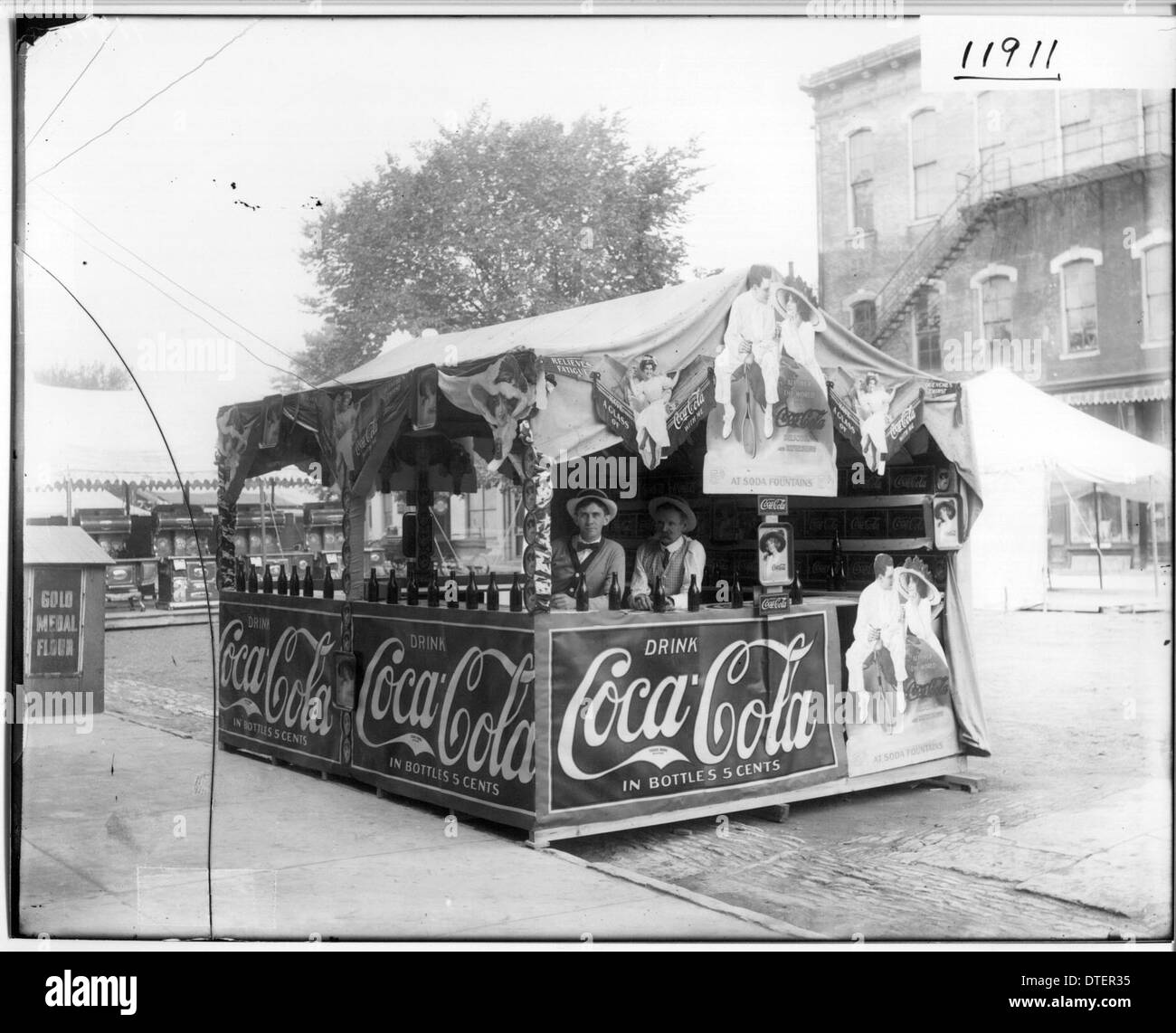 Coca-Cola booth at Oxford Street Fair 1912 Stock Photo