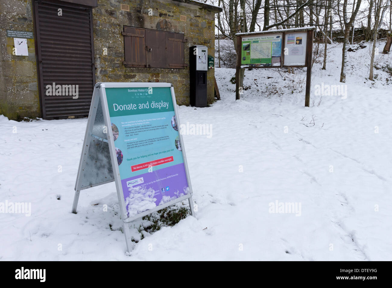 Donate and Display Parking Sign and Meter at Bowlees Teesdale County Durham UK Stock Photo